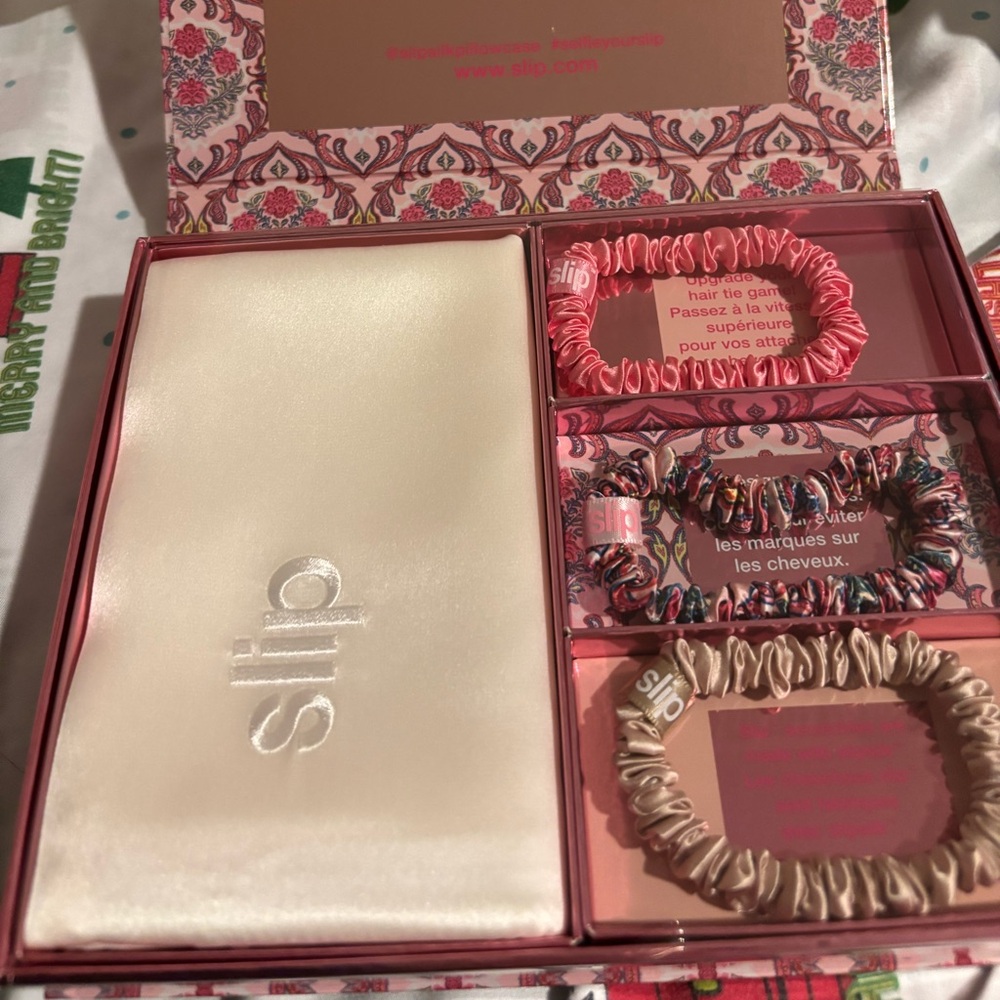 slip pillow case and scrunchies Set